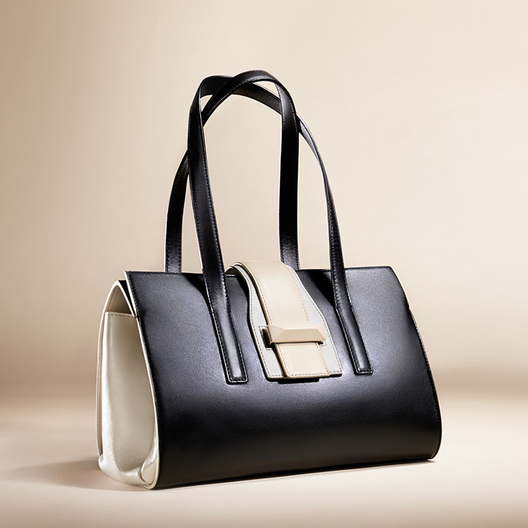 A Bag Leather By Max Mara Dedicated To Amy Adams A Bag