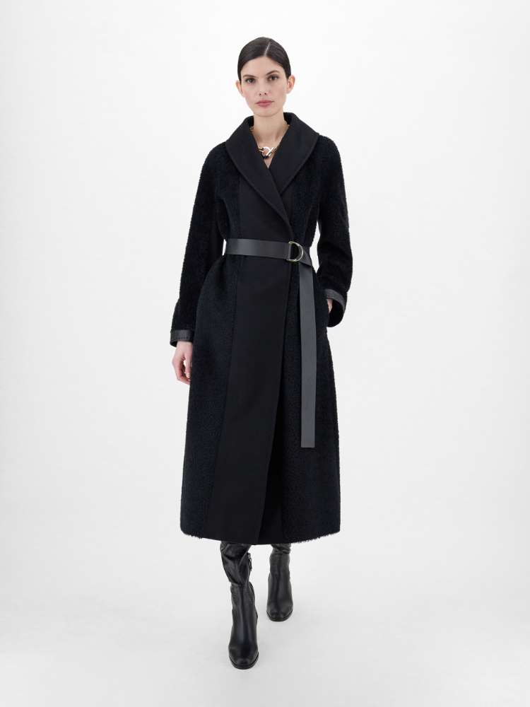 per una black coat