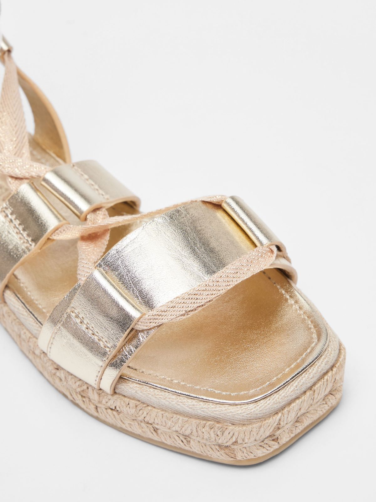 <p>Crossed sandals</p> - GOLD - Max Mara - 4