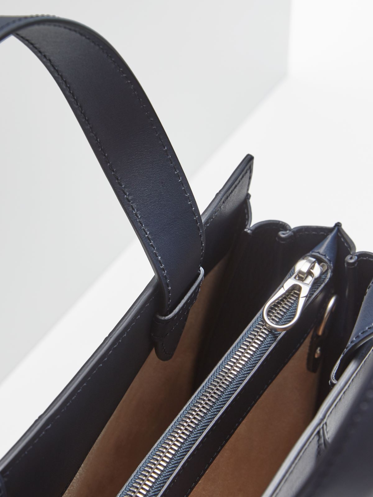 Medium Whitney Bag - NAVY - Max Mara - 4