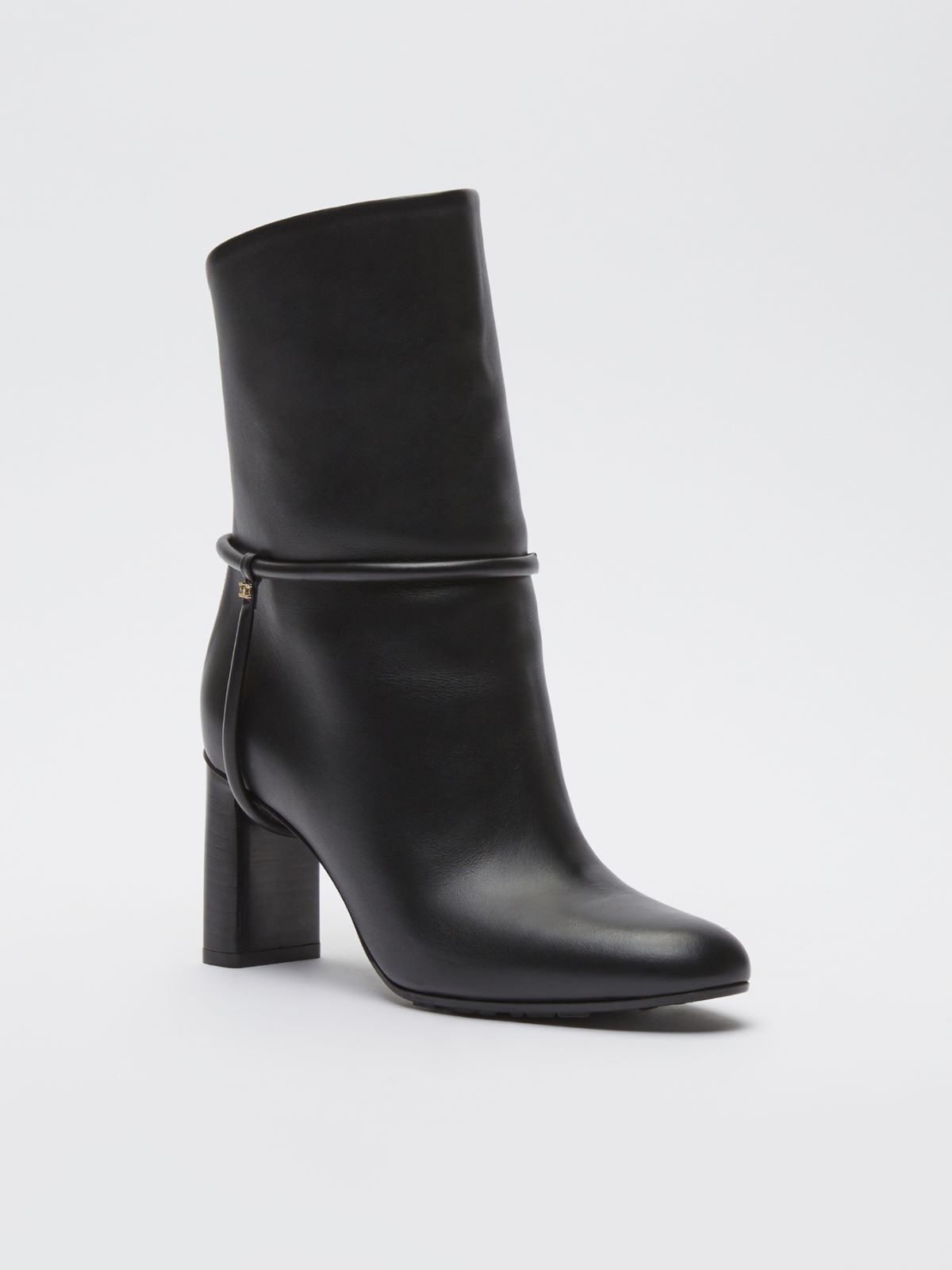 Stiefelette aus Leder - SCHWARZ - Max Mara - 2