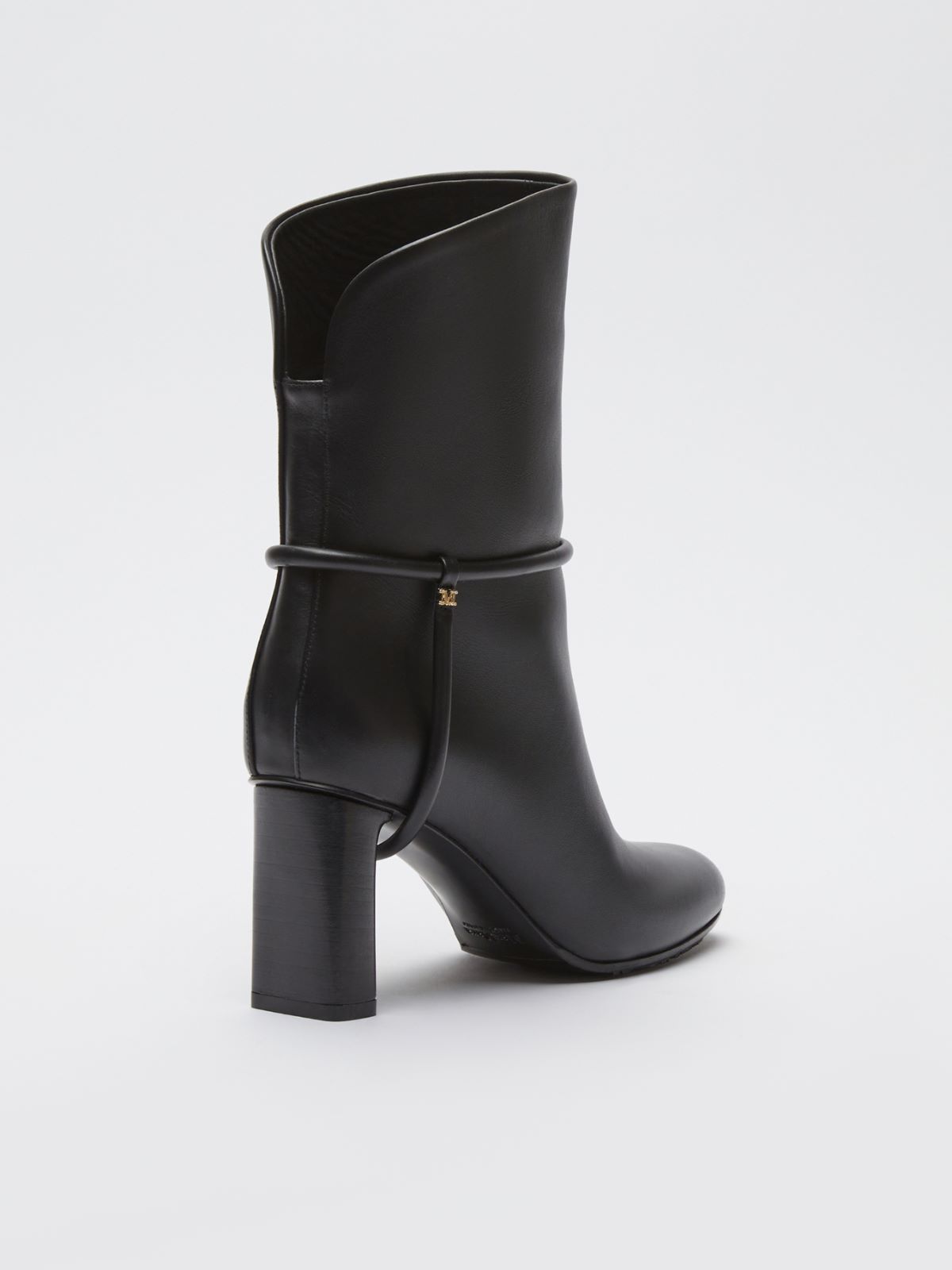 Stiefelette aus Leder - SCHWARZ - Max Mara - 3