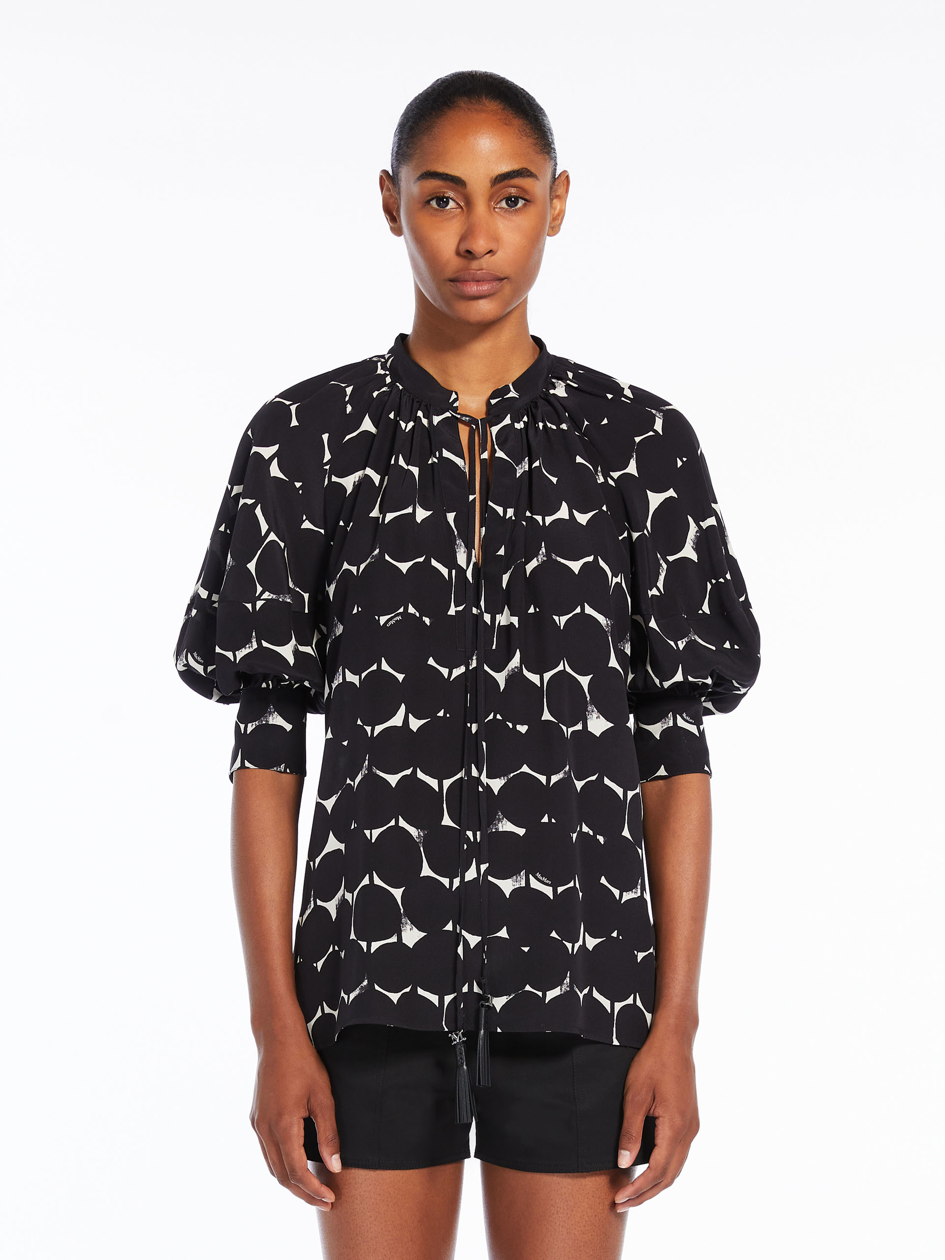 Feminine shirt in printed twill, black white |  