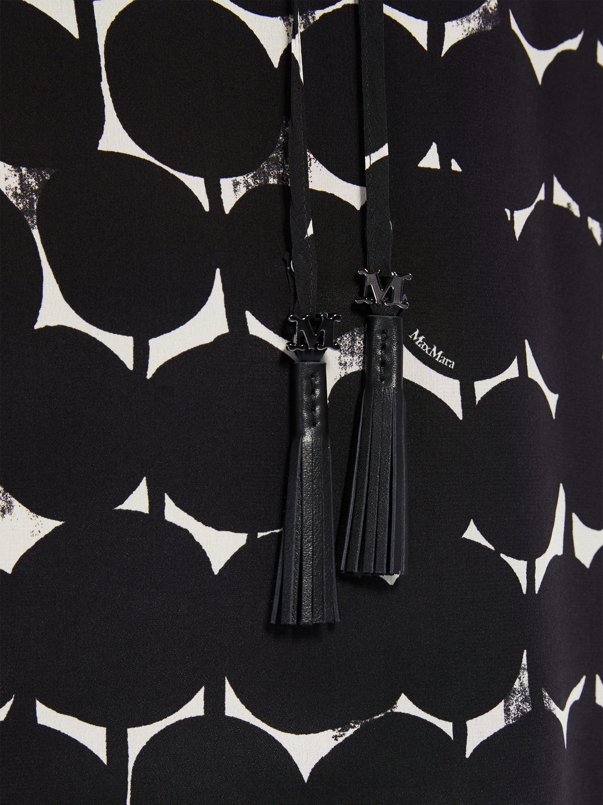 Feminine shirt in printed twill, black white |  