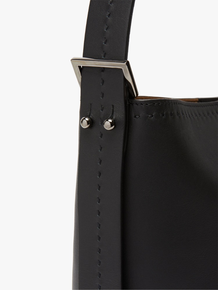 アルケティポ] カーフ レザー ショッピング バッグ, black