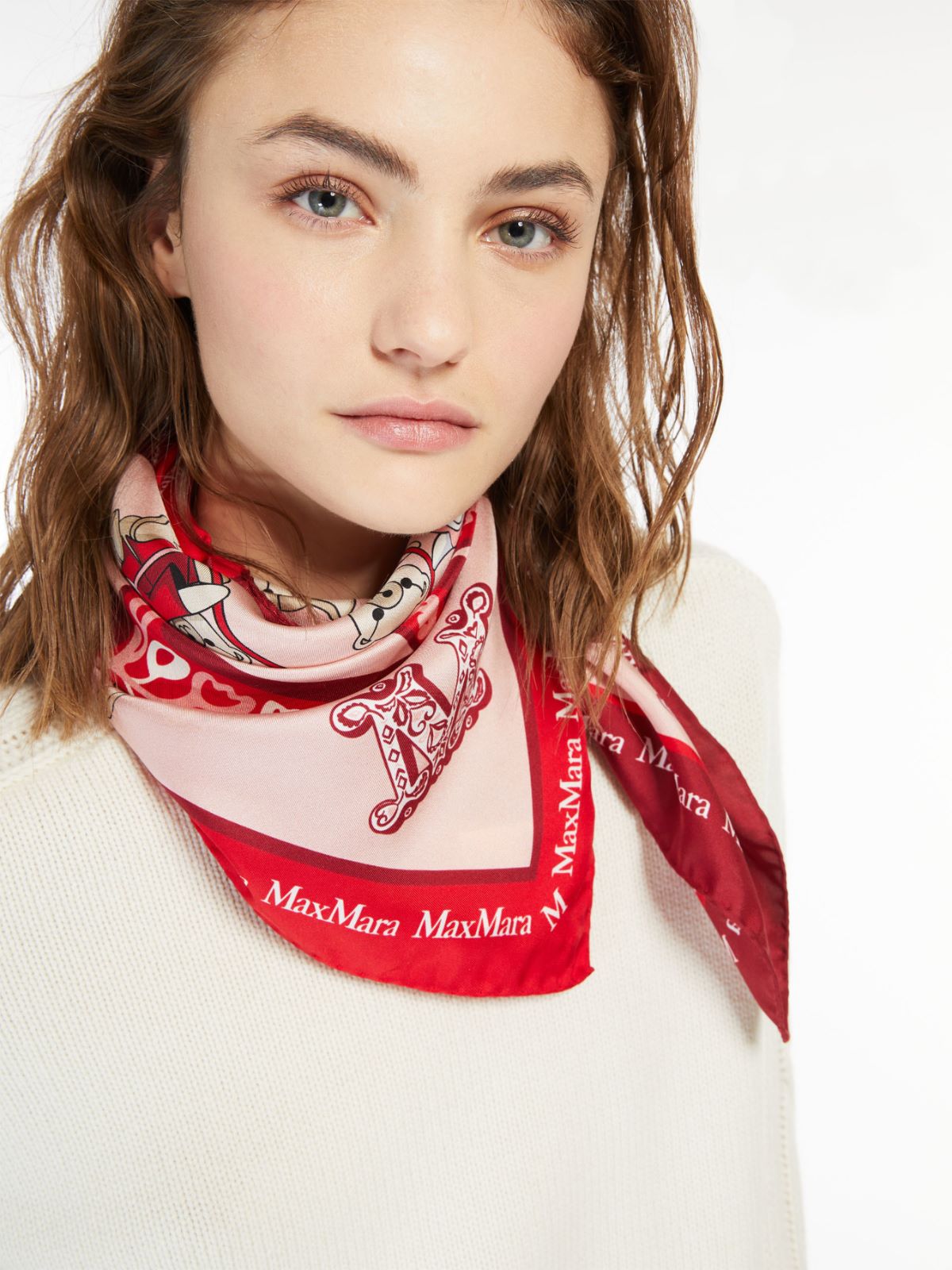 foulard necktie