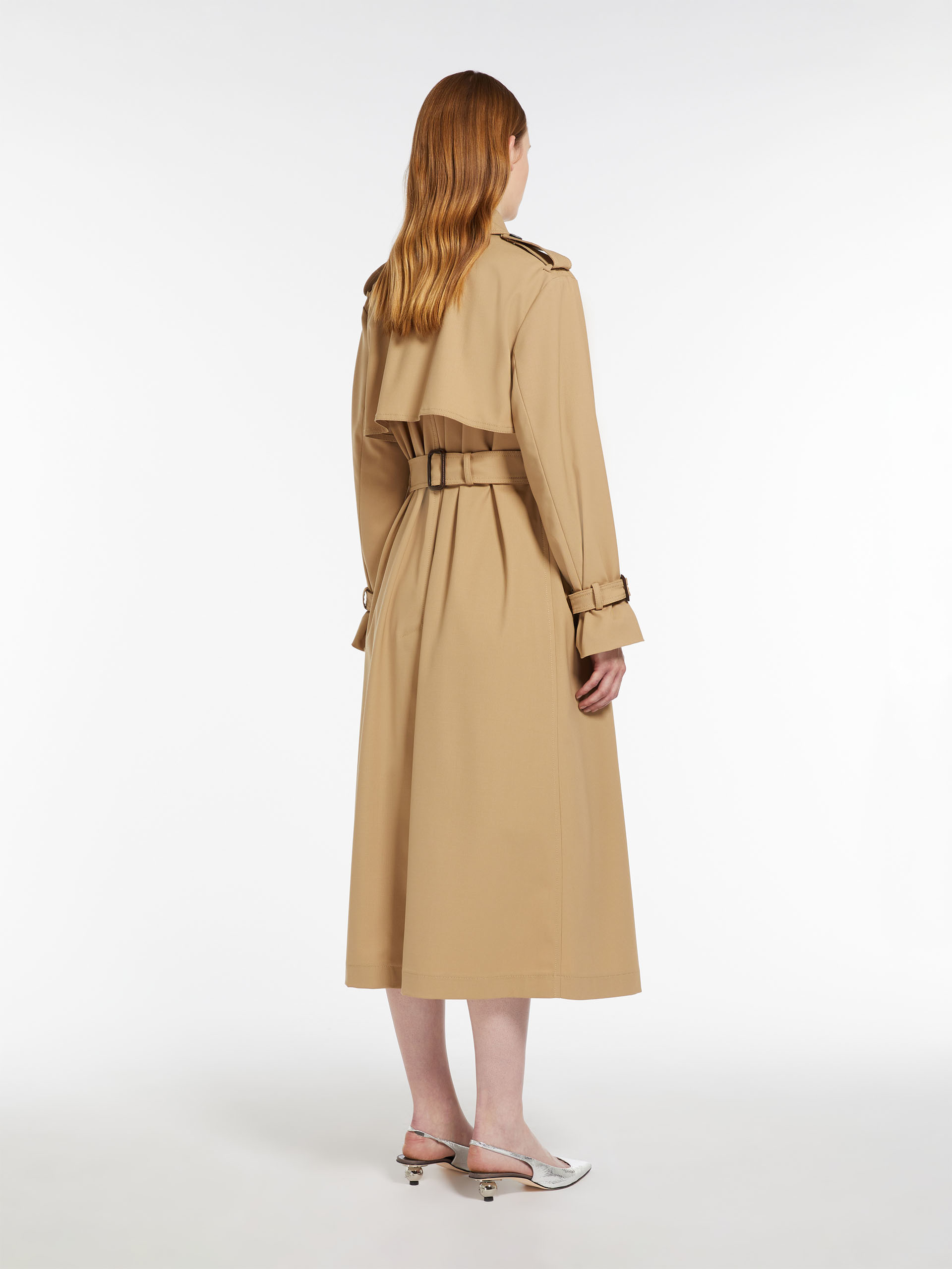 Zweireihiger Trenchcoat aus wasserabweisendem Gabardine, beige 