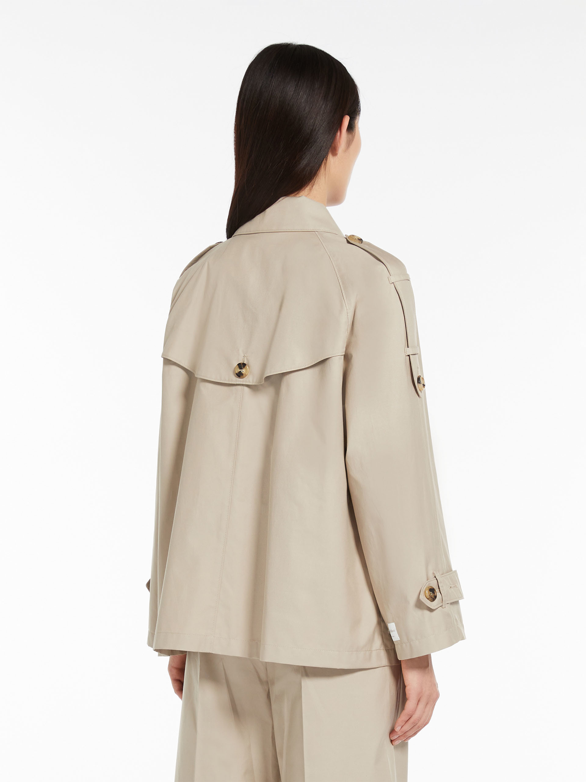 Doppelreihiger Trenchcoat aus wasserabweisendem Twill, beige 