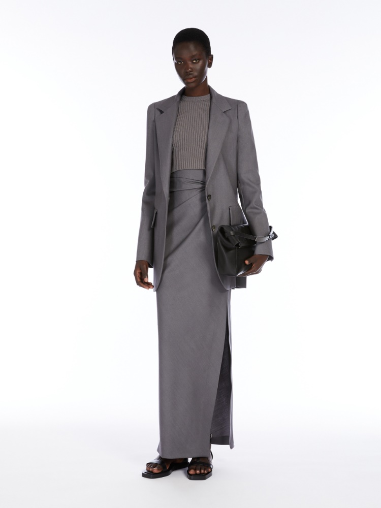 Spring-Summer 2025 Clothing and Accessories Sale | Max Mara