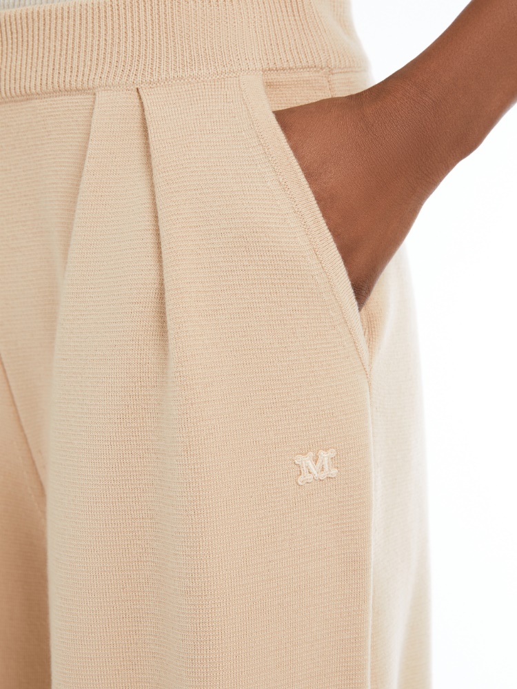  - Max Mara