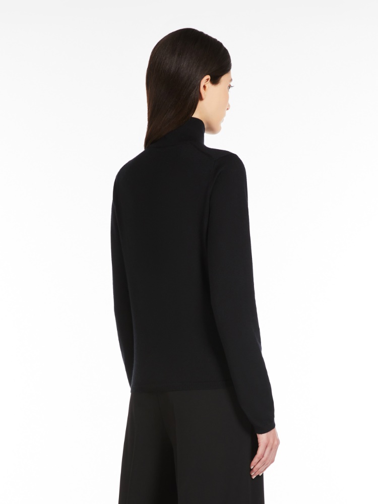  - Max Mara