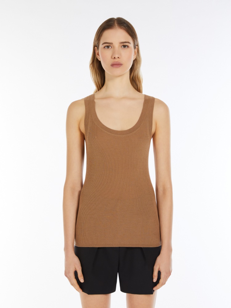  - Max Mara