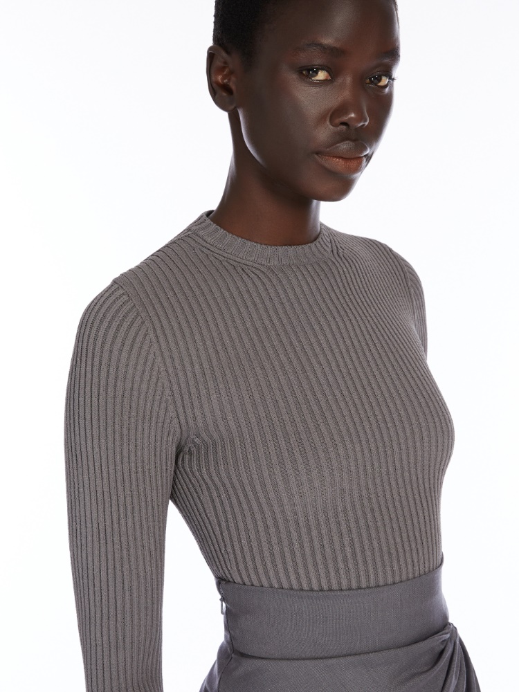  - Max Mara