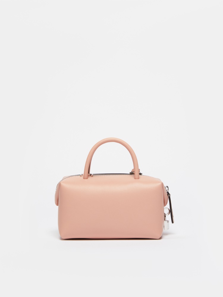 MaxMara バッグ Leather mini bag, black | Weekend Max Mara