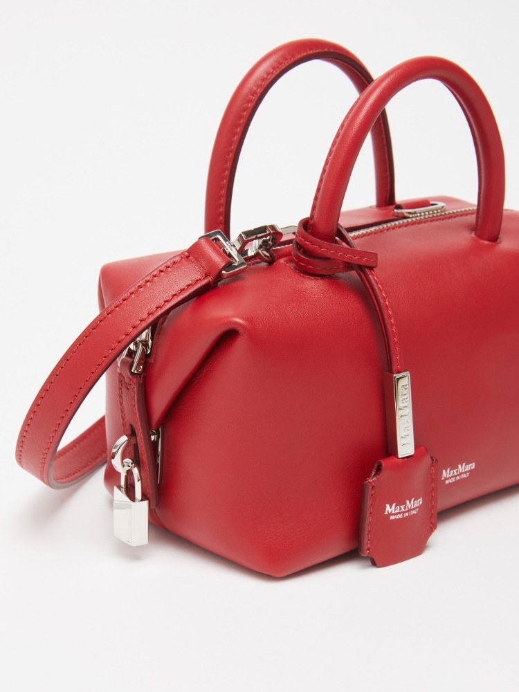 [Max Mara] スモール Holdalls ボストンバッグ Small natural leather satchel bag, red | 