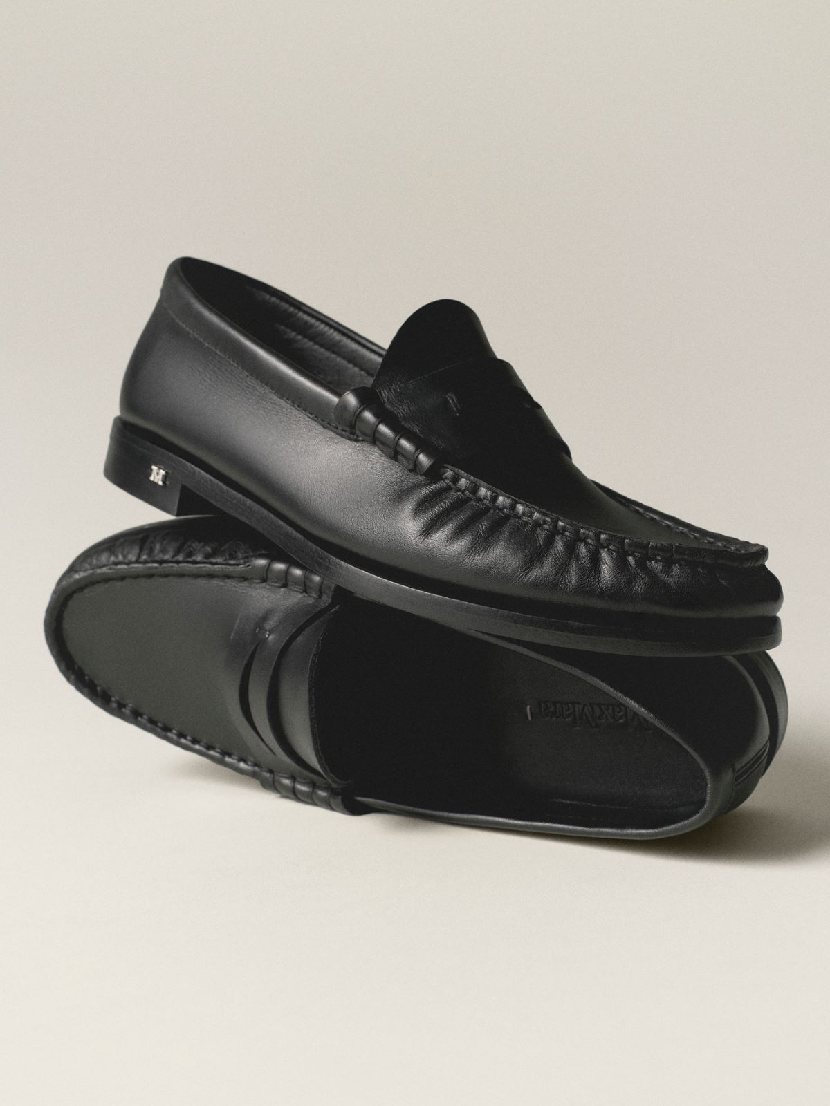 보이모크 레더 로퍼 + BLACK - Max Mara