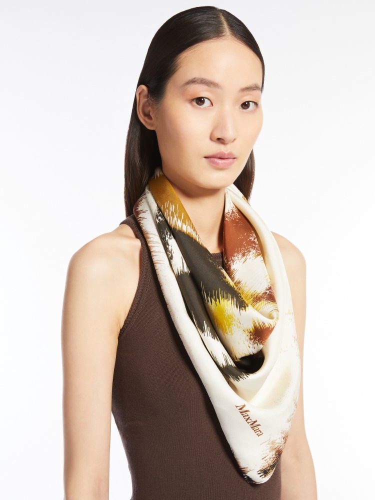 【関税込み】Max Mara Printed silk scarf Silk scarfs | Max Mara