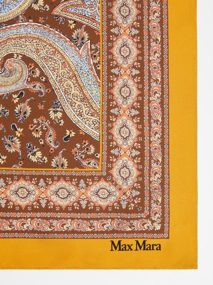 スカーフ Max Mara Printed silk scarf Yellow MAX MARA WEEKEND SILK SCARF HONEST Woman Yellow | Mascheroni