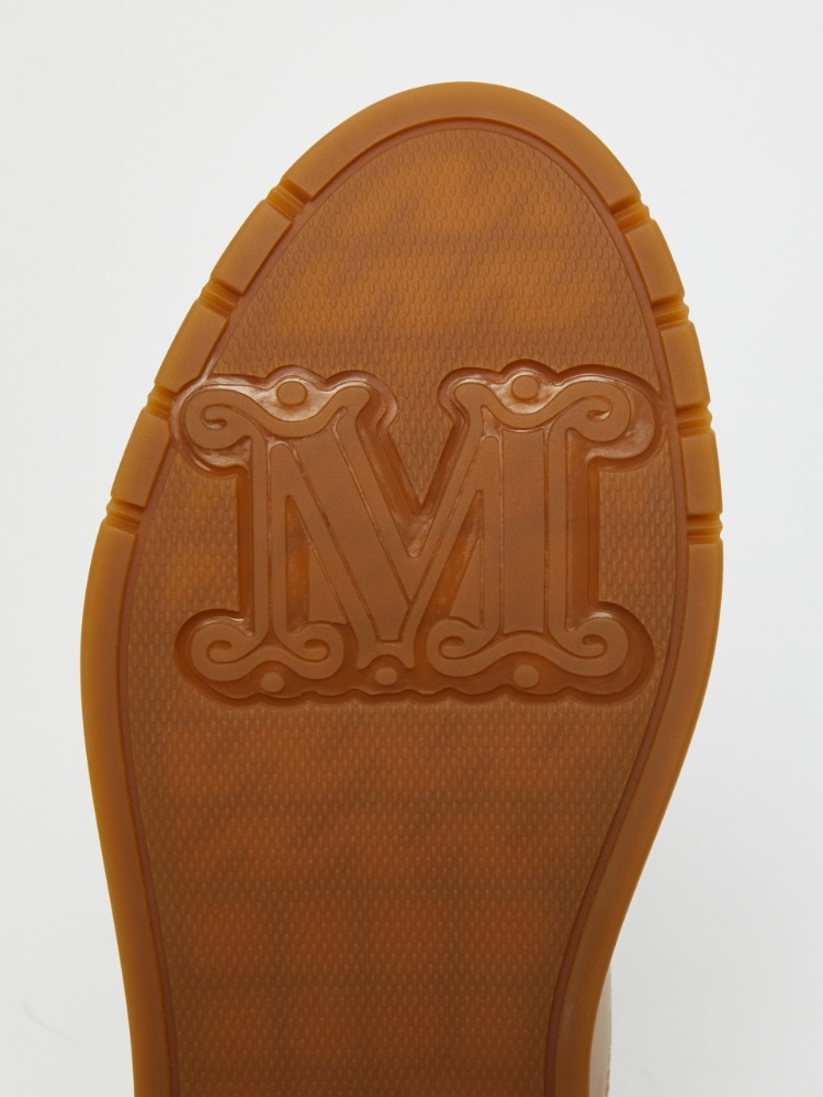 【Max Mara】国内未掲載商品 Chill レザースニーカー Leather low-top trainers, white | 