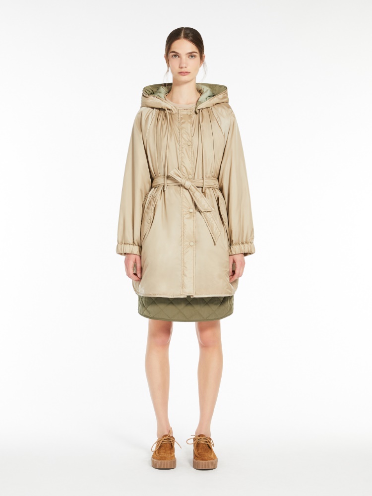 ★Max mara★ Seipa Coat 暖かいロングパディンの魅力 Beige ☆Max mara☆ Seipa Coat 暖かいロングパディンの魅力 Beige