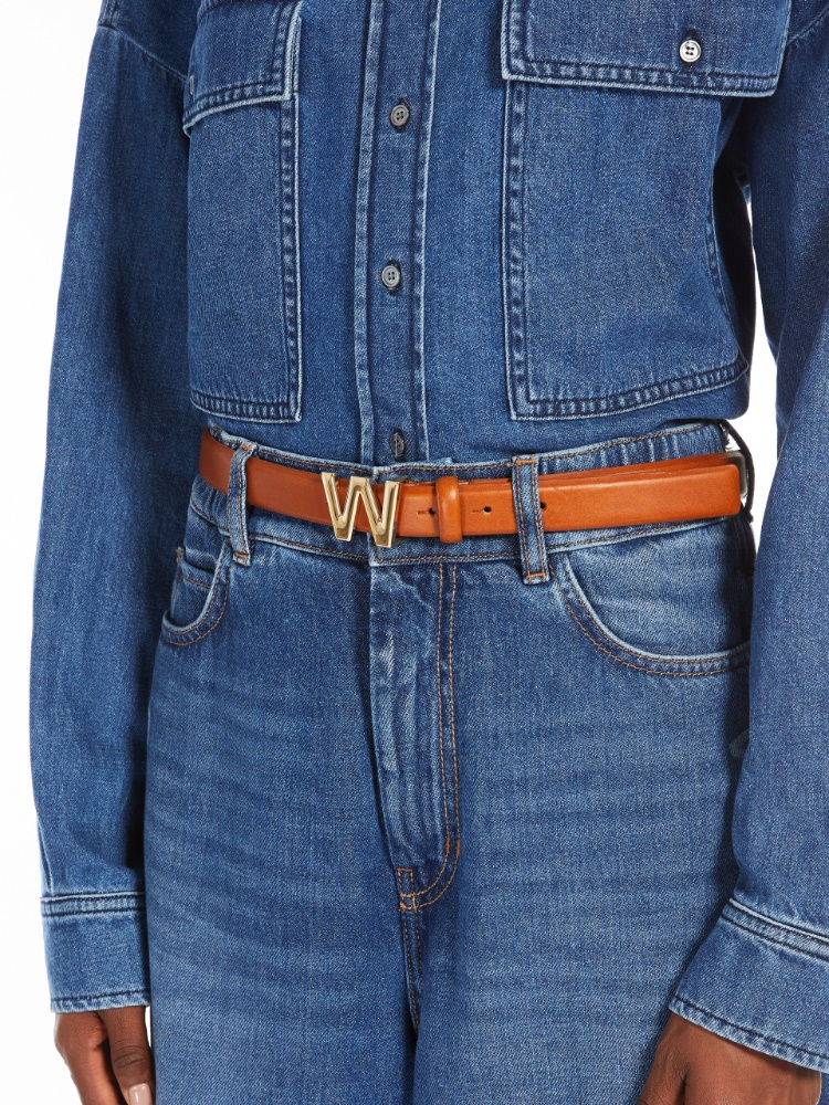 Branded buckle-embellished leather belt, make up lumiere