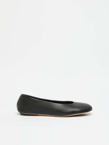 Max Mara MMballet フラットシューズ Max Maraのブラック MmBallet フラットシューズがセール中