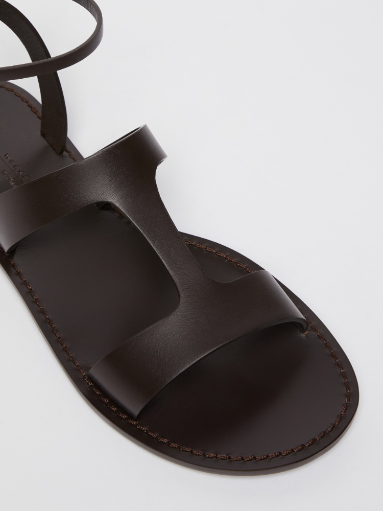 【Weekend MAX MARA】[レッマ] レザー サンダル【関税送料込】 5521075506002-e-