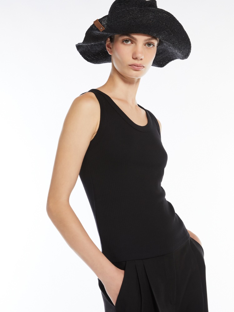  - Max Mara