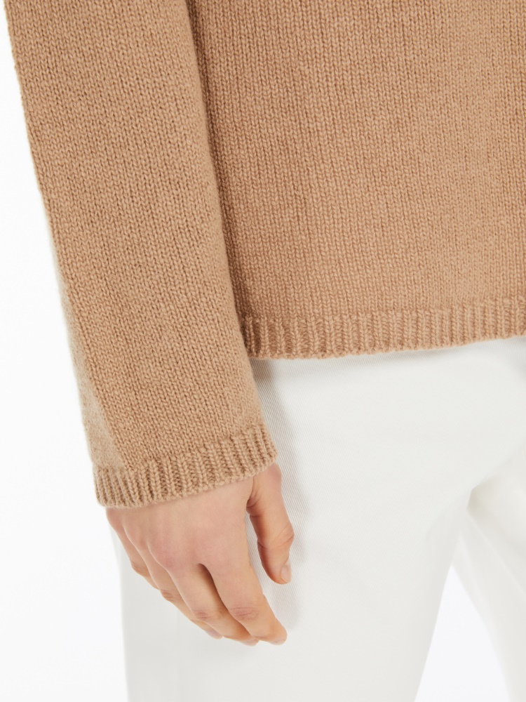  - Max Mara