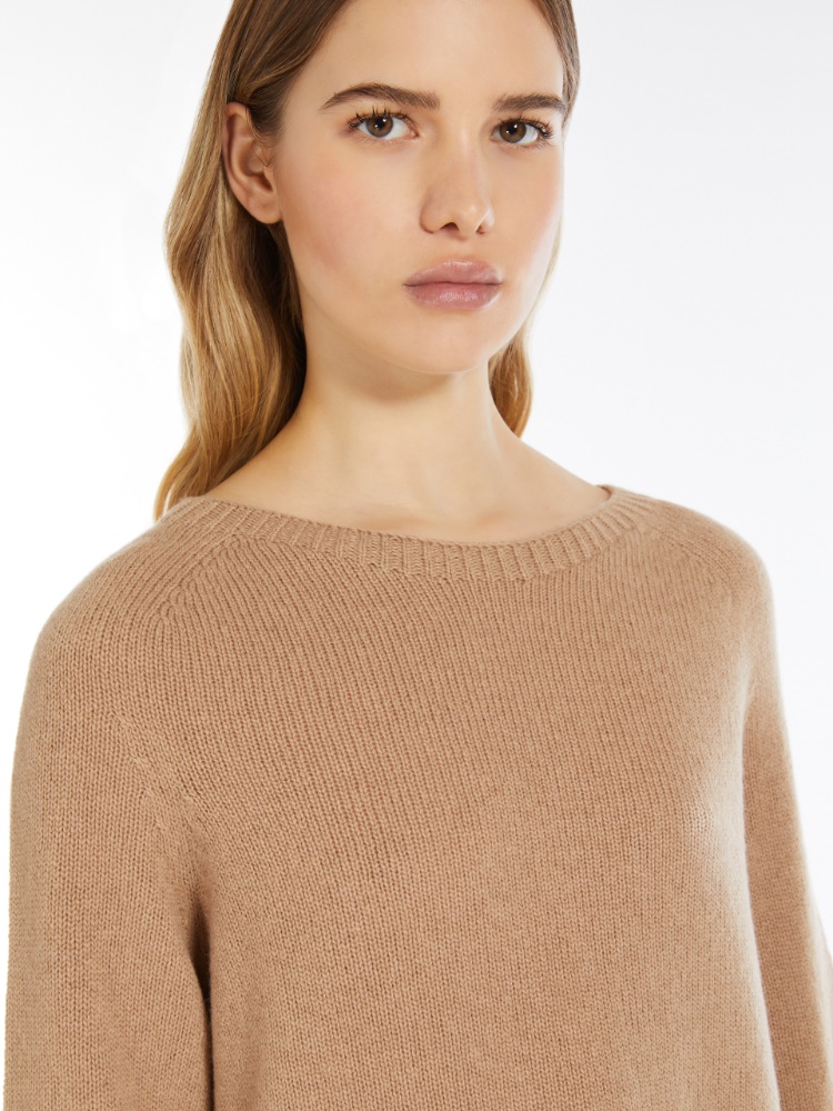  - Max Mara