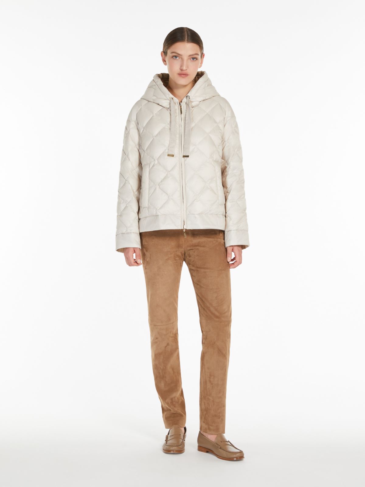 Short, reversible down jacket in water-repellent canvas + SAND - Max Mara