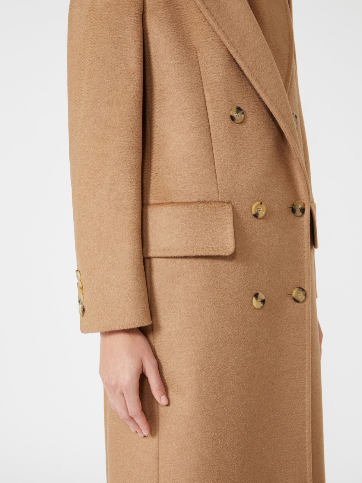 Doppelreihiger Mantel aus Kamelhaar - KAMEL - Max Mara - 5