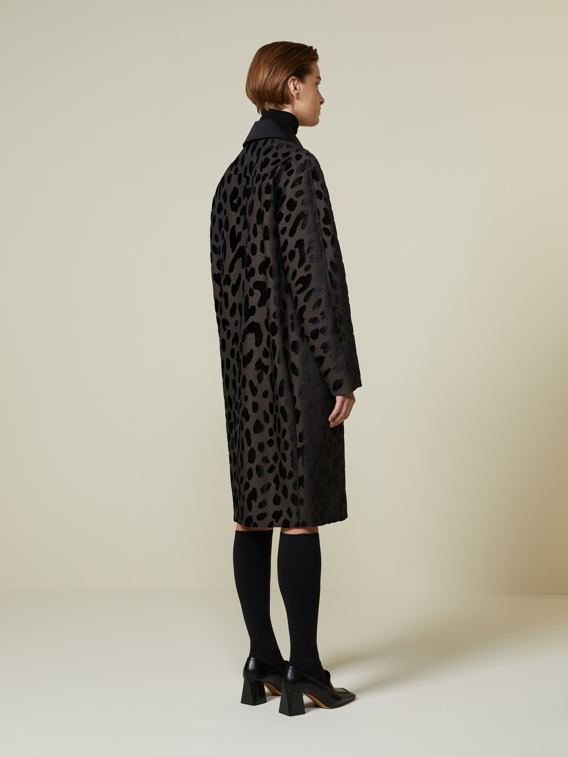 Einreihiger Mantel aus Samt mit Leopardenmuster - SCHWARZ - Max Mara - 3