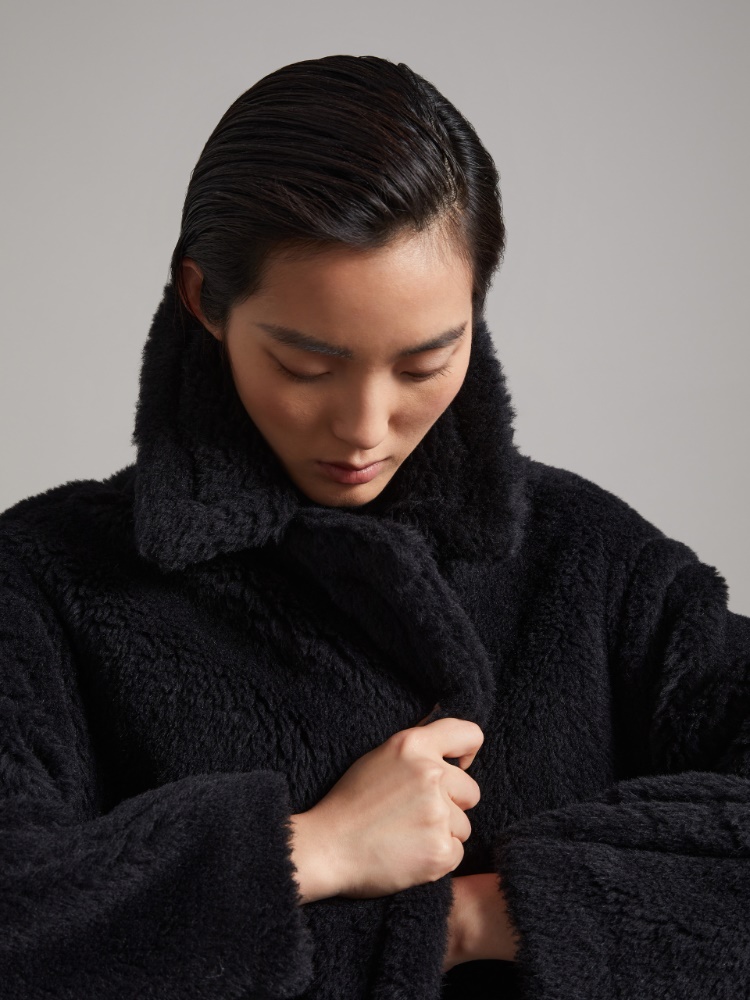 Teddy Bear Icon Coat in alpaca and wool, black | 