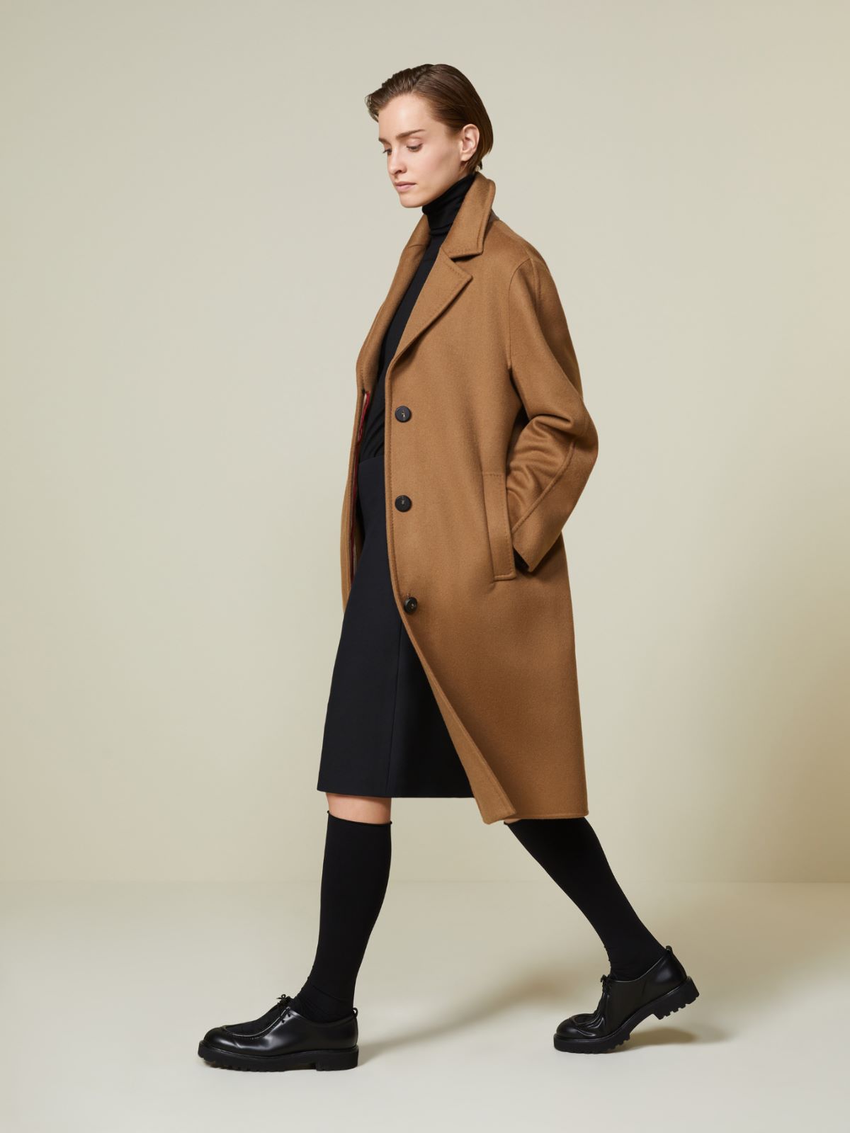 Płaszcz midi z kaszmiru z matowym wykończeniem - WIELBŁĄDZI - Max Mara - 3