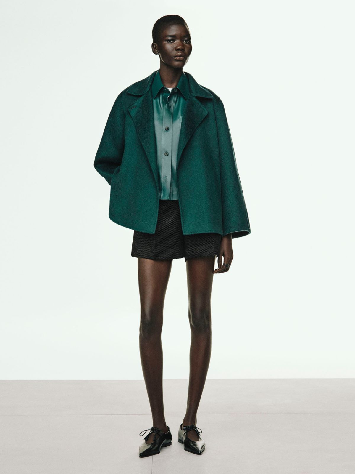 コート MAX MARA STUDIO Woman Coat Blue 2516081021600 006 Coats Blue and light blue Woman | Max Mara
