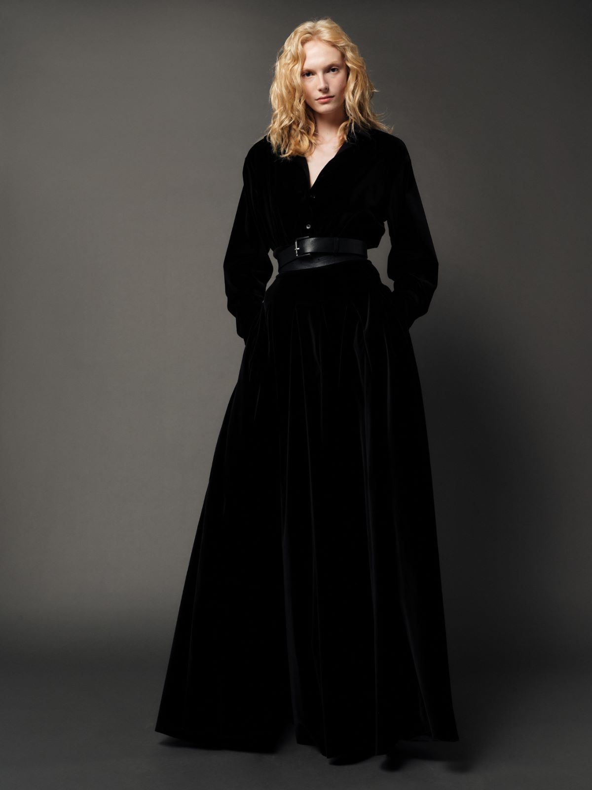 Long, smooth velvet skirt - BLACK - Max Mara