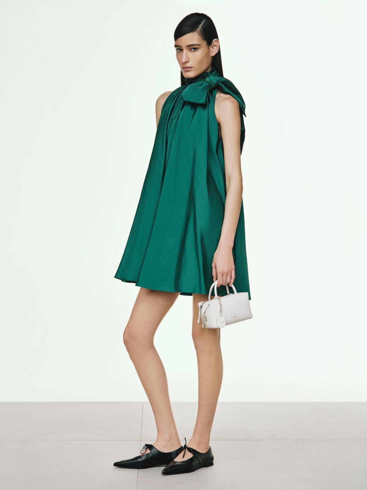 【関送無料】 Max Mara Lanos sleeveless cape Cady princess-line dress, black | 