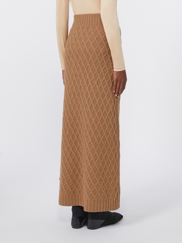  - Max Mara