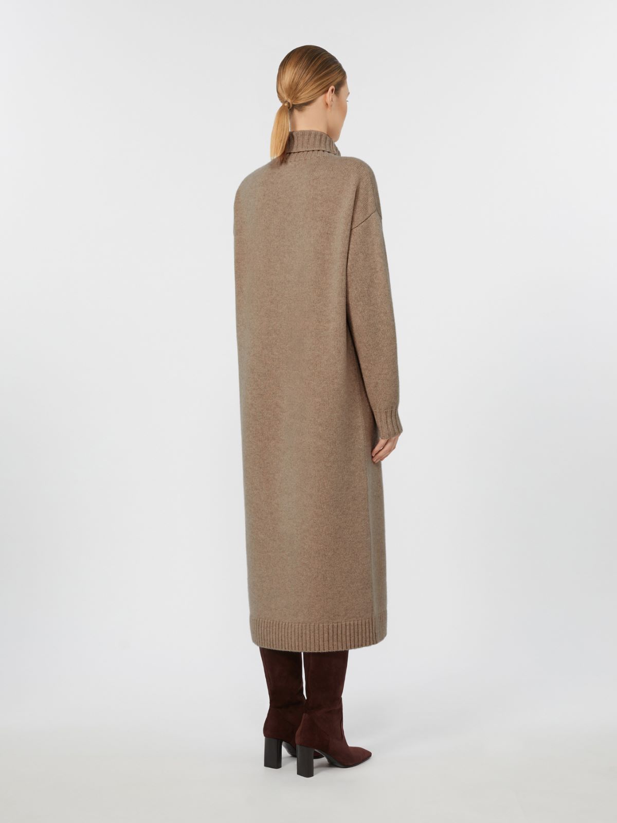Sukienka z golfem z kaszmiru - WIELBŁĄDZI - Max Mara - 3