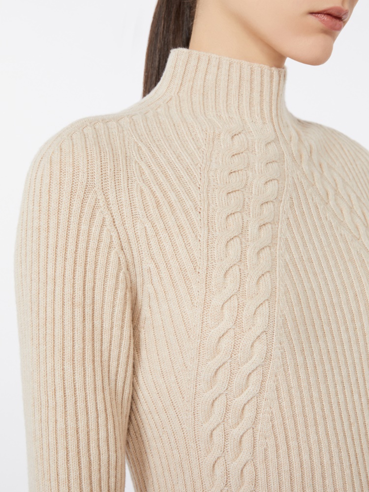  - Max Mara