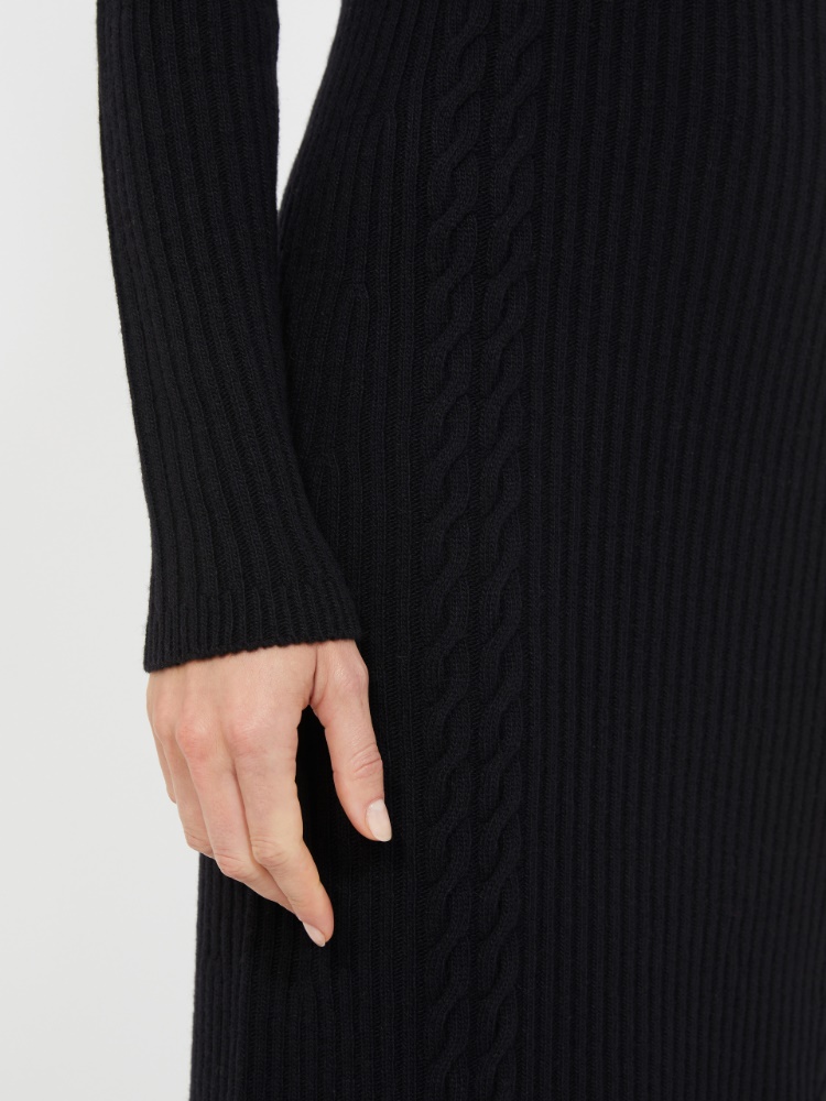  - Max Mara