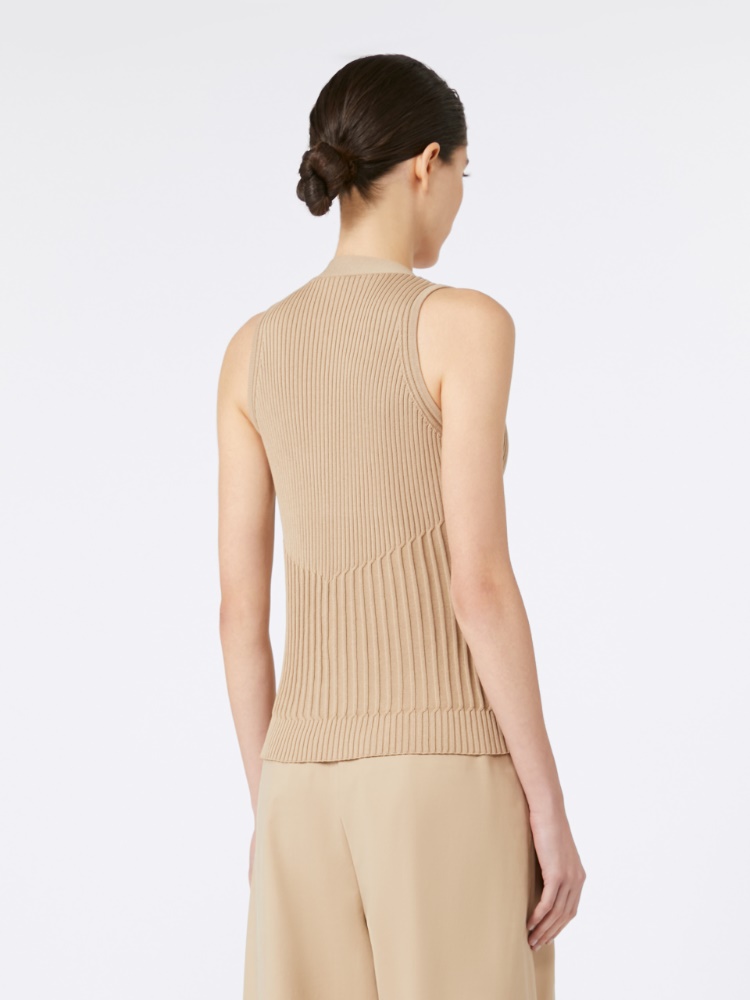 - Max Mara