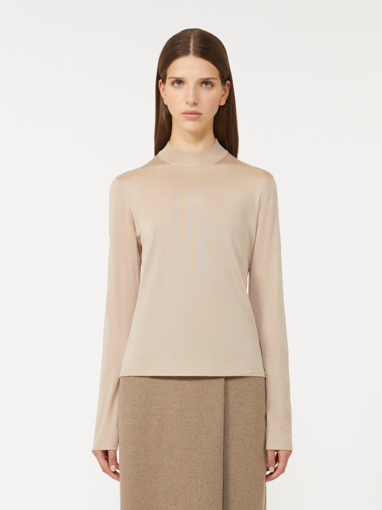 - Max Mara