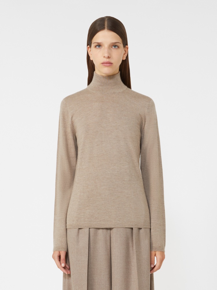 - Max Mara