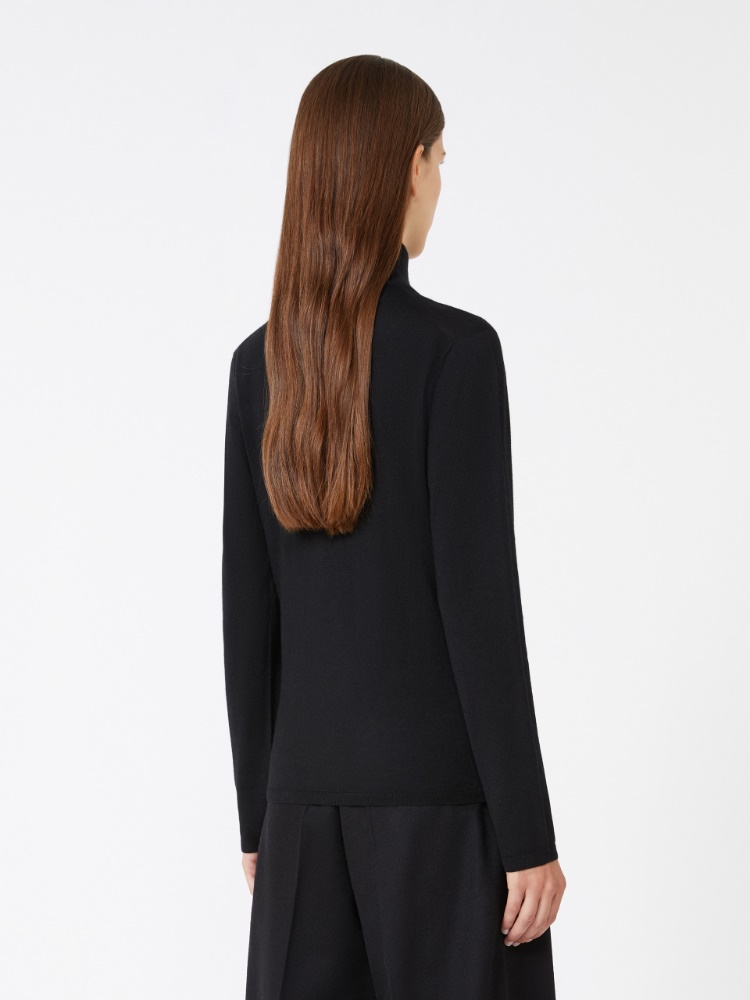  - Max Mara