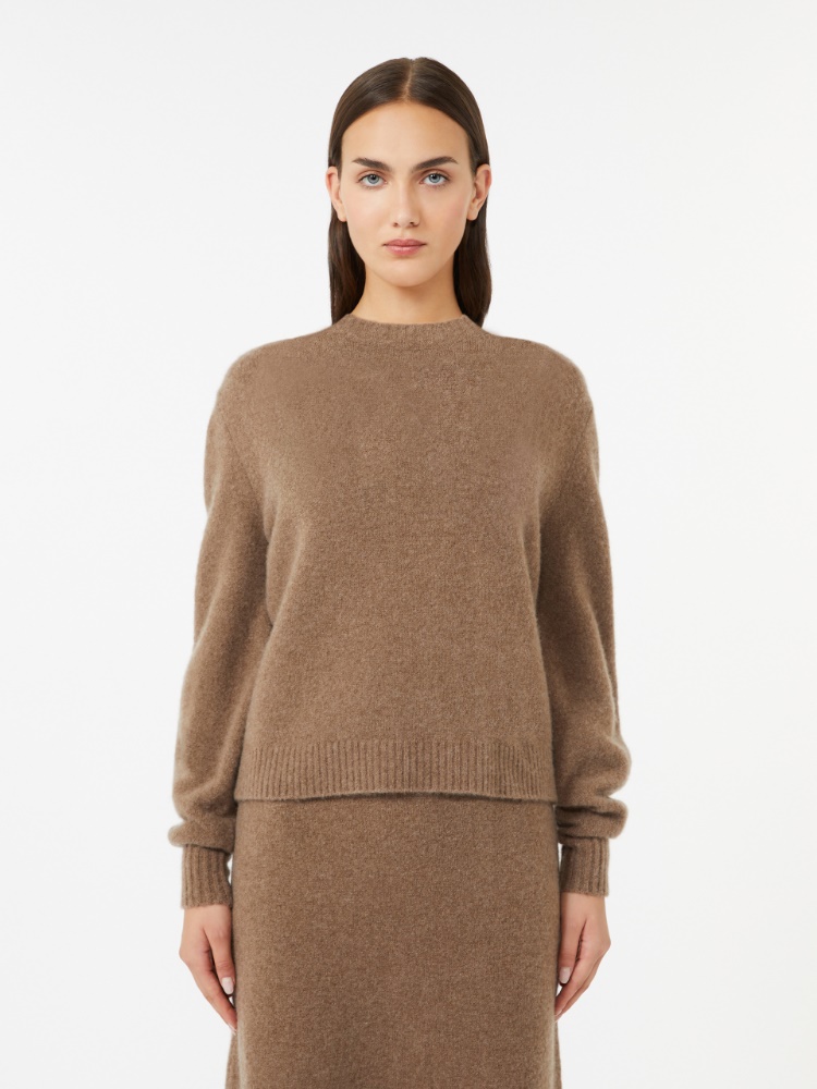  - Max Mara