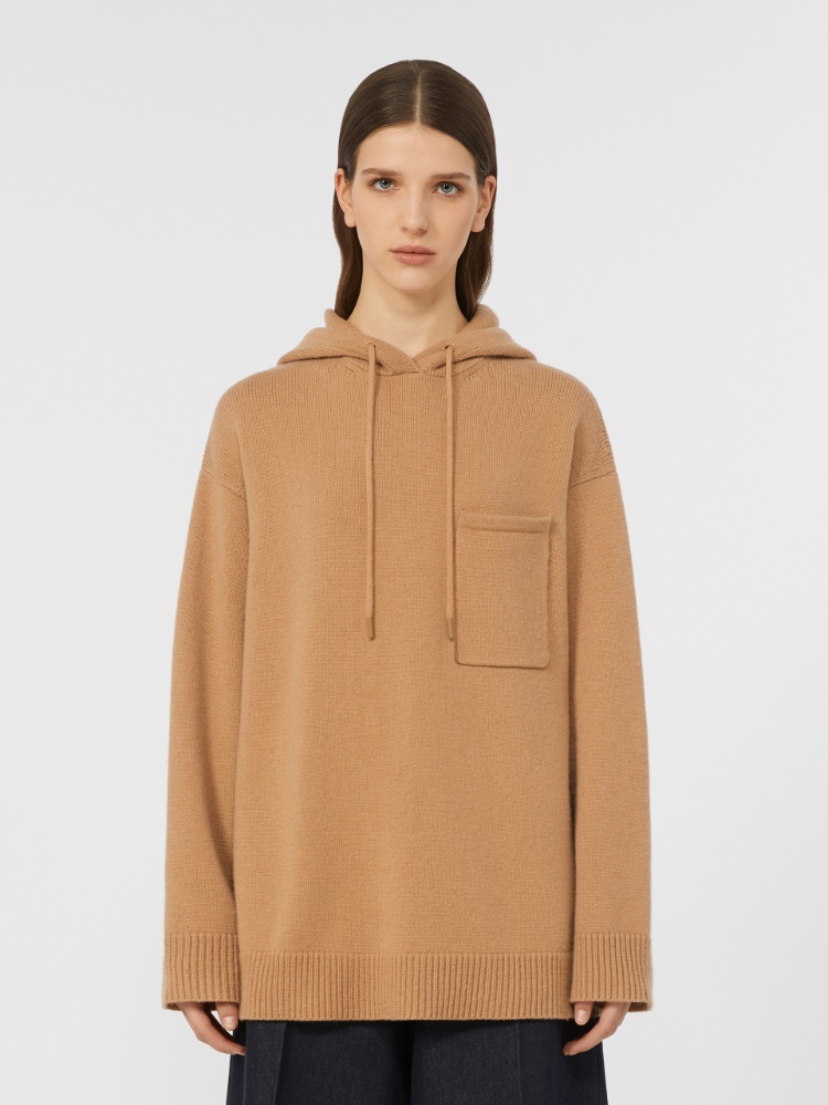  - Max Mara