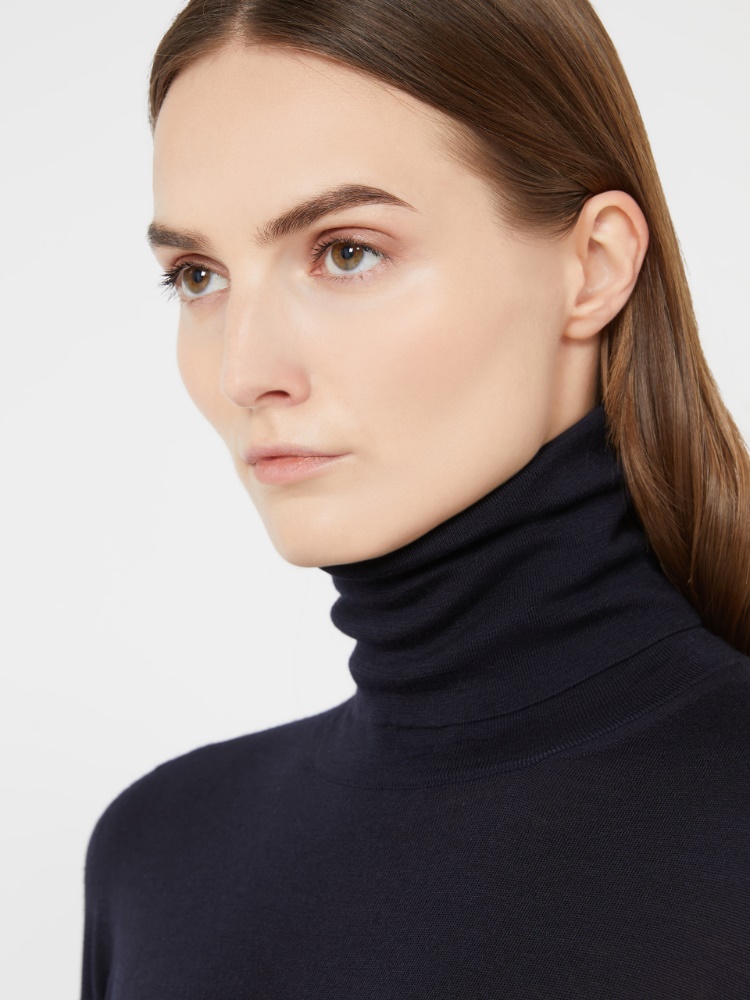  - Maxmara