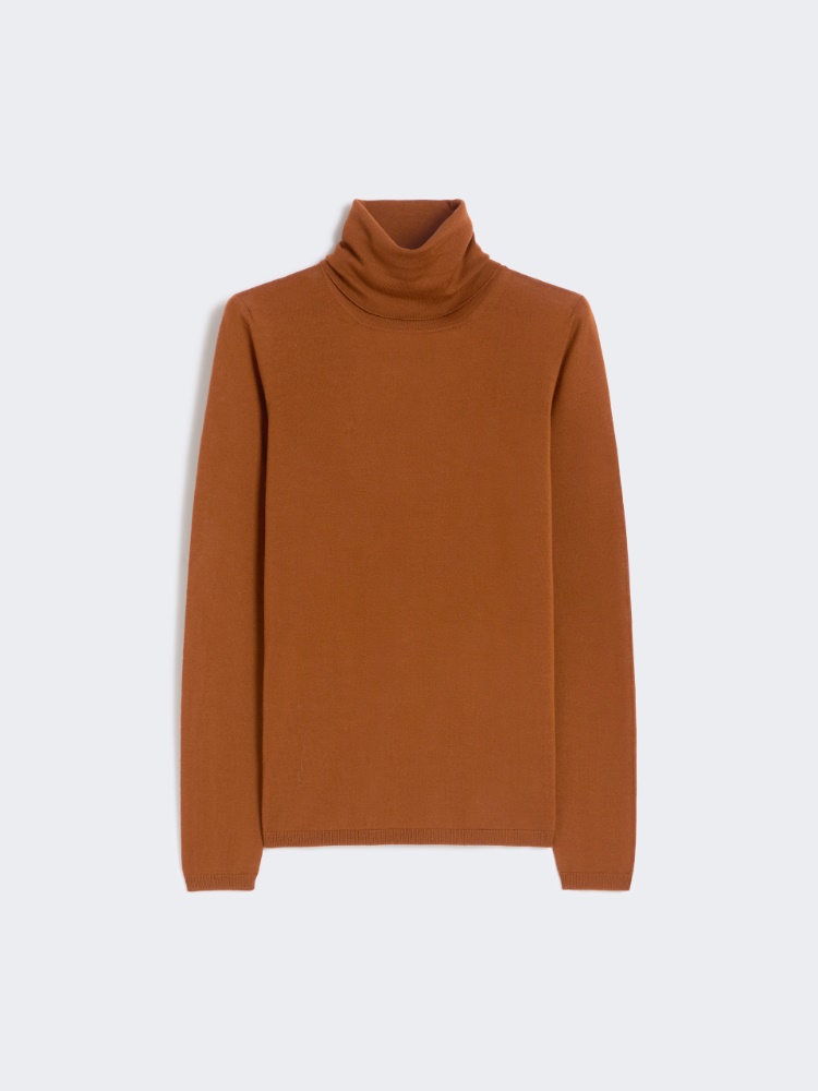  - Max Mara